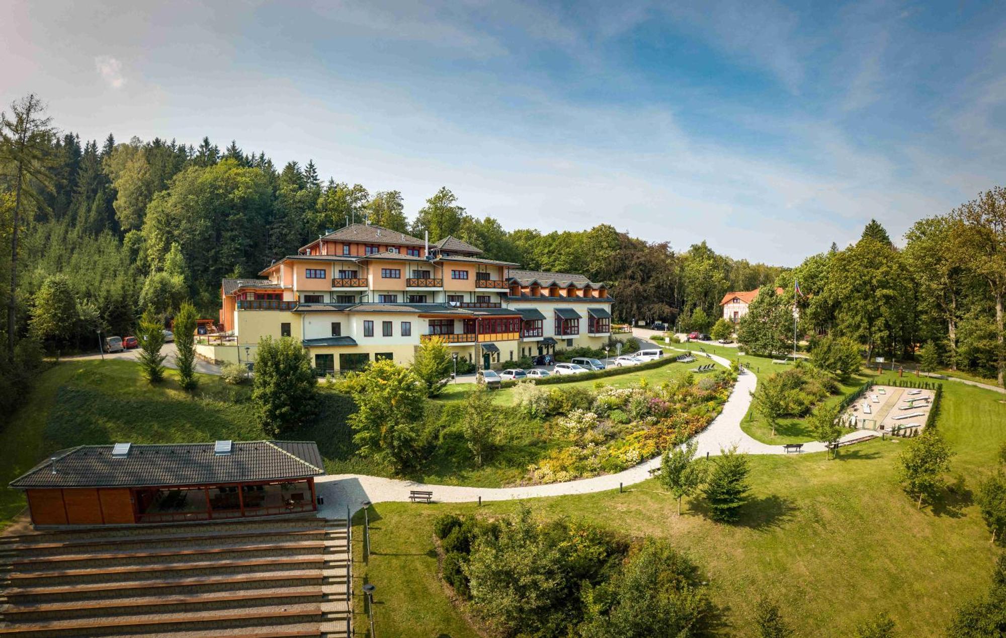Hotel Studanka Rychnov nad Kneznou Dış mekan fotoğraf